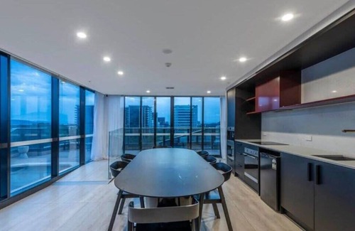 Reid Apartment | Luxury Canberra Apartment near Glebe Park