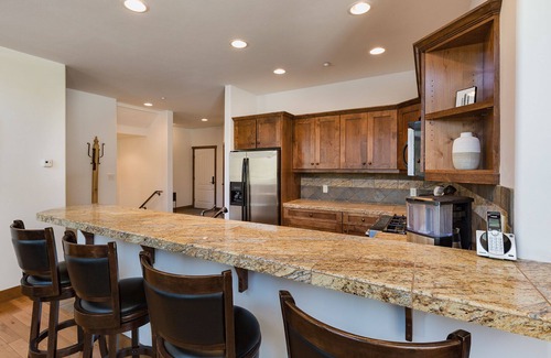 Purgatory House | Luxury Cascade Village Townhome/Amazing Views/2 mi to Purg