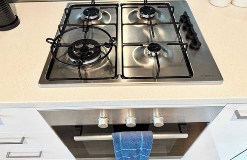 Adelaide Central Business District Apartment | Luxury CBD Escape - 1BR Apartment with Pool & Gym