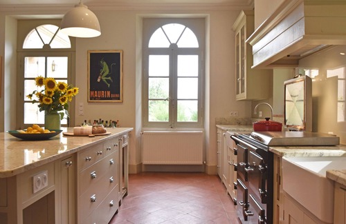 Glatens House | Luxury Château in Gascony - 7 Ensuite Bedrooms, Air Conditioning & Heated Pool