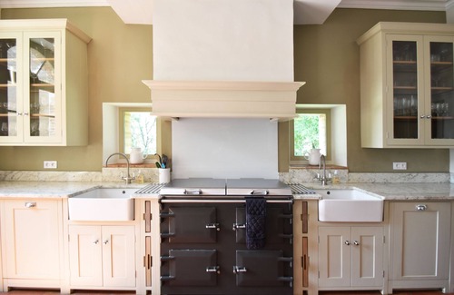 Glatens House | Luxury Château in Gascony - 7 Ensuite Bedrooms, Air Conditioning & Heated Pool