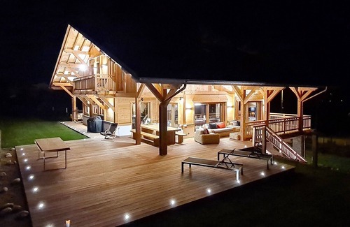 Samoens Ski Chalet | Luxury chalet at the foot of the slopes with swimming pool, spa & hammam - Samoens