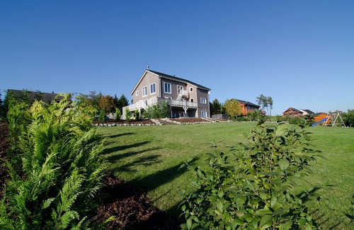 Septon Ski Chalet | Luxury chalet for 18 people with Jacuzzi, Sauna, BBQ, fireplace and wine bar.