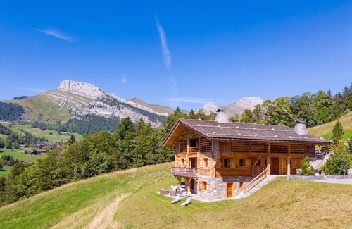 Le Grand-Bornand Ski Chalet | Luxury Chalet 18 pers 500 m2 6 suites on the slopes with sauna and swimming pool