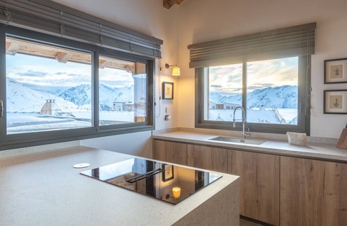 Bergers Ski Chalet | Luxury chalet, ski-in/ski-out, sauna and jacuzzi, Alpe d'Huez