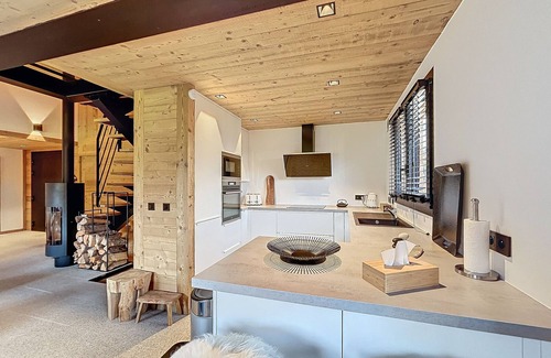 Sallanches Ski Chalet | Luxury chalet with Mont Blanc view and parking