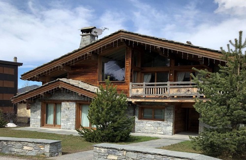 Le Praz Ski Chalet | Luxury Chalet with Pool, Sauna & Hammam in Courchevel