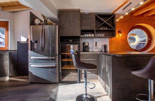 Avoriaz Ski Chalet | Luxury Chalet with Sauna and Fireplace in Central Avoriaz for 12 Guests