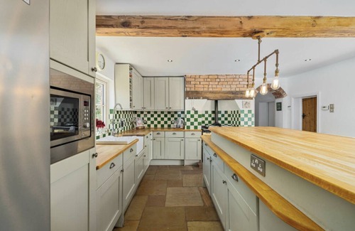 Crewe House | Luxury Cheshire Farmhouse Sleeps 14