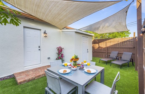 Southwest House | Luxury Chic Style Home near Downtown/Airport