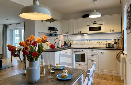 Ostseebad Baabe Apartment | Luxury close to the beach: "Küstenkind" vacation apartment - relaxation on Rügen in Baabe