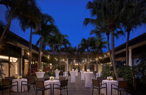Hunt Club Cottage | Luxury Coastal Cottages with Breathtaking Resort Amenities in The Palm Beaches