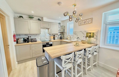 Mumbles House | Luxury Coastal Escape with Mumbles Lighthouse View | Pass the Keys