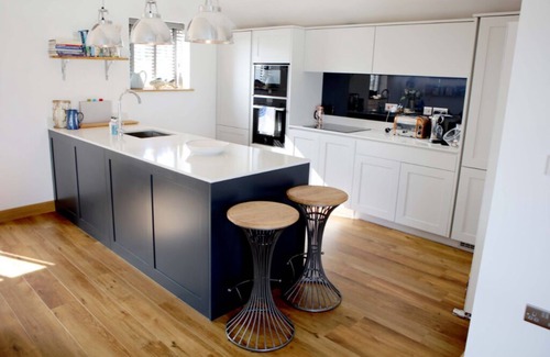 Mawgan Porth House | Luxury coastal house above stunning Mawgan Porth beach, 200m from the sand.