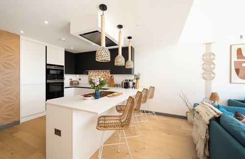 Croyde Bay Apartment | Luxury & Comfort in Croyde, short walk to beach