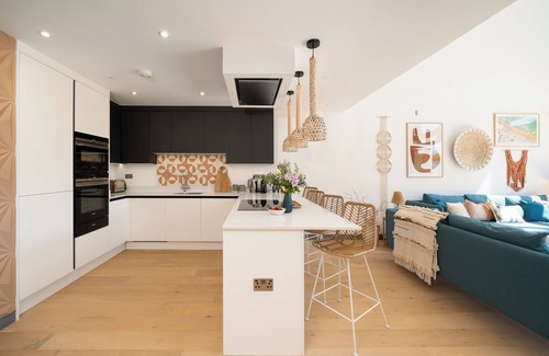 Croyde Bay Apartment | Luxury & Comfort in Croyde, short walk to beach