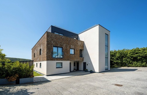 Croyde Bay Apartment | Luxury & Comfort in Croyde, short walk to beach