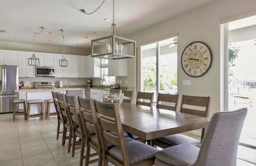 Yacht Club Villa | Luxury, Comfort & Waterfront Bliss – Welcome to Villa Del Rio