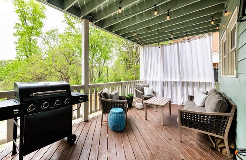Atlanta House | Luxury Comfortable Living Ideally Located in ATL!