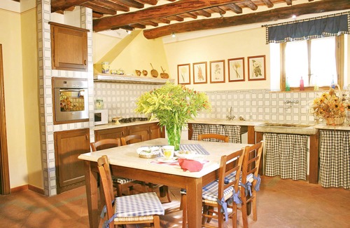 Badia Cantignano Villa | Luxury Comfortable Villa with Air Conditioning