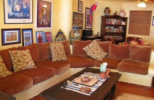 South Shore Hotel Area Condo | Luxury Conchas Chinas Beachfront 2+2 Condo Wifi Maid Pool View