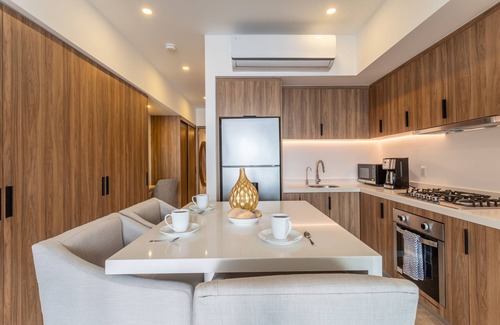 Lazaro Cardenas Condo | Luxury Condo 1BD beachfront, 8 pools at Harbor 171 1BD Condo for rent in North H