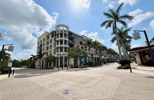 North Naples Condo | Luxury condo in Mercato