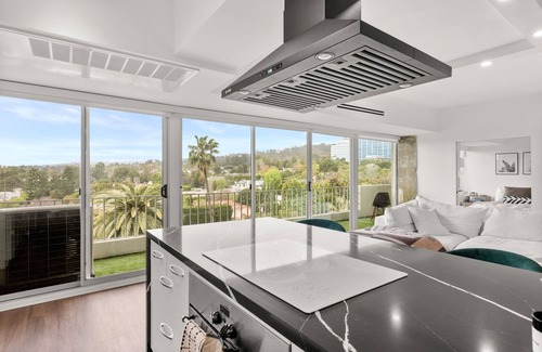 Norma Triangle Condo | Luxury Condo in the most prestigious WeHo full amenity building