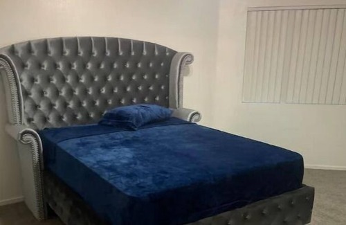 Winchester Apartment | Luxury condo near the strip