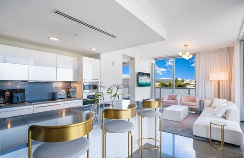 City Center Apartment | Luxury Condo: Ocean Views, Pool & Gym Access