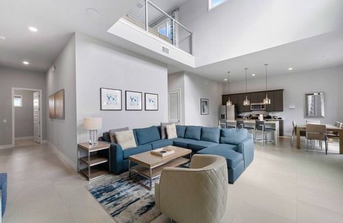 Reunion Hotel | Luxury Condo w/Resort Amenities - 7740-50-211