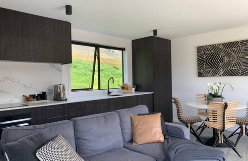 Dalefield Apartment | Luxury Coronet Residence