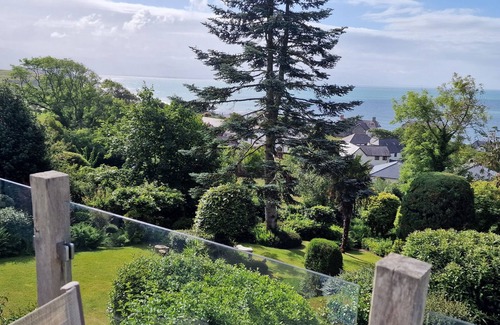 Criccieth Cottage | Luxury Cottage in Criccieth with stunning sea views, close to town centre