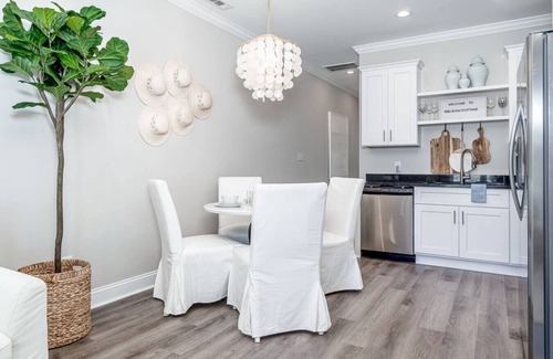 Morehead City Apartment | Luxury Cottage Just 2 Blocks from Downtown Morehead City