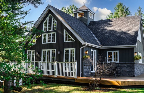 Baysville Resort | Luxury Cottage Living on the Lake in Muskoka
