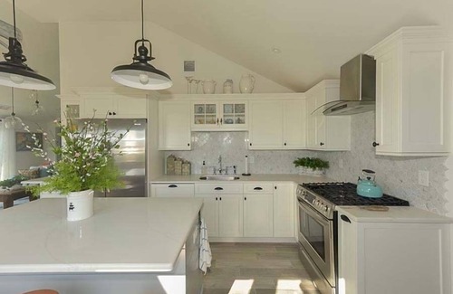 Hyannis House | Luxury Cottage on the Beach! RPMS058