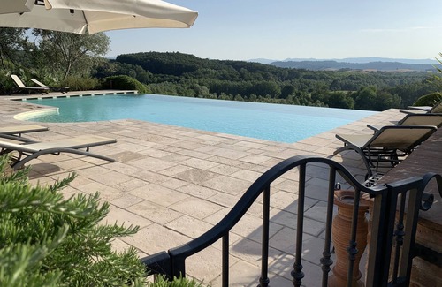 Peccioli House | LUXURY COTTAGE WITH POOL & BREATHTAKING VIEW - NEXT TO A GOLF COURSE (FRANTOIO)