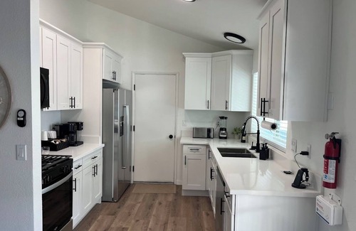 Twentynine Palms House | Luxury Desert Escape - Pool, Spa & Panoramic Views - 5 Min to J.T. Park Entrance