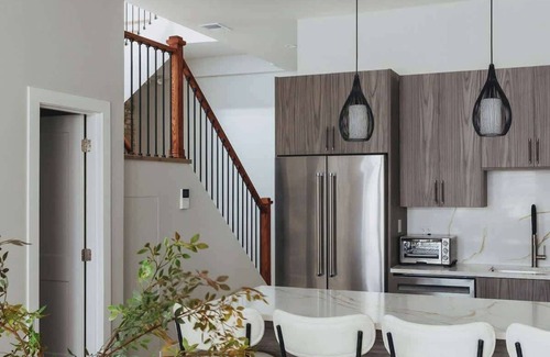 Gold Coast Apartment | Luxury Designer Combo | Private Patio | Gold Coast