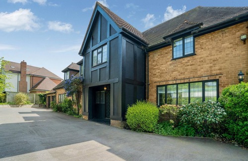 Lichfield House | Luxury designer mansion in West Midlands countryside