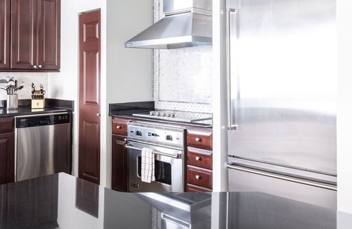 Rush and Division Apartment | Luxury Designer Penthouse Combo West | Gold Coast