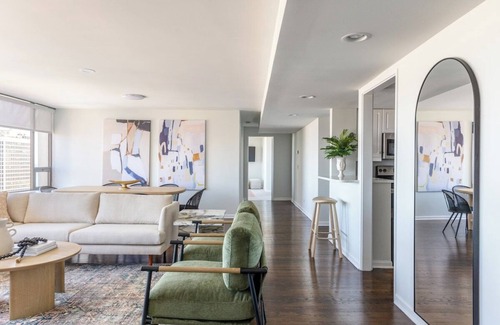 Rush and Division Apartment | Luxury Designer Penthouse Combo |South| Gold Coast