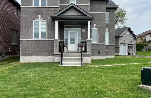 Whitby House | Luxury Detached Home | Spacious, Bright & Modern