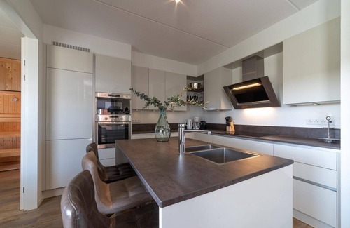 Colijnsplaat House | Luxury detached villa for 10 people with sauna and whirlpool in a small-scale park on the Zeeland coast