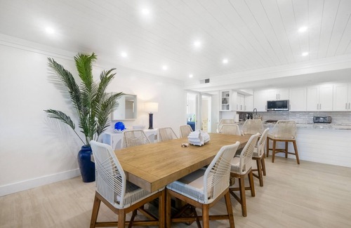 Ormond-by-the-Sea Condo | Luxury direct oceanfront corner with large private balcony, heated pool and garage