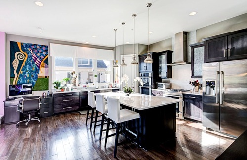 Downtown Condo | Luxury Downtown Condo W/2-Car Garage, Nespresso & Surround Sound