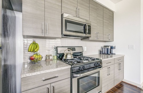 Gaithersburg Apartment | Luxury Downtown Crown Apartment minutes from DC