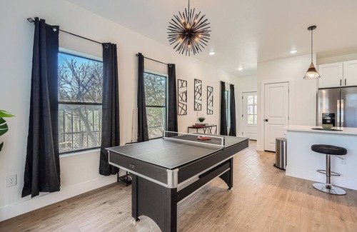 Denver Heights House | Luxury Downtown Oasis, Pool Table, Near Riverwalk