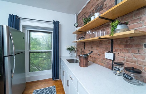 Troy Apartment | Luxury downtown penthouse, by Franklin Plaza.