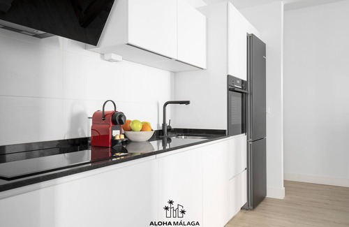 El Molinillo Apartment | Luxury Duplex With Pool and Padel Court in Town by Alohamalaga